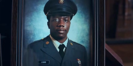 Jamahl Cruickshank as Curtis Lamb in The Holdovers.