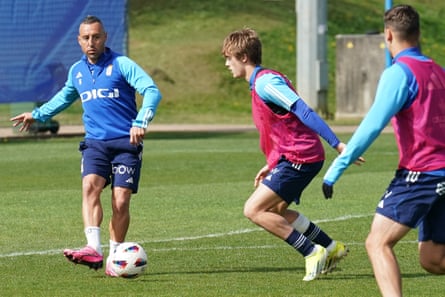 Santi Cazorla in training at Real Oviedo