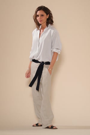 Victoria Beckham, at New York fashion week, September 2016, demonstrates the low tuck.