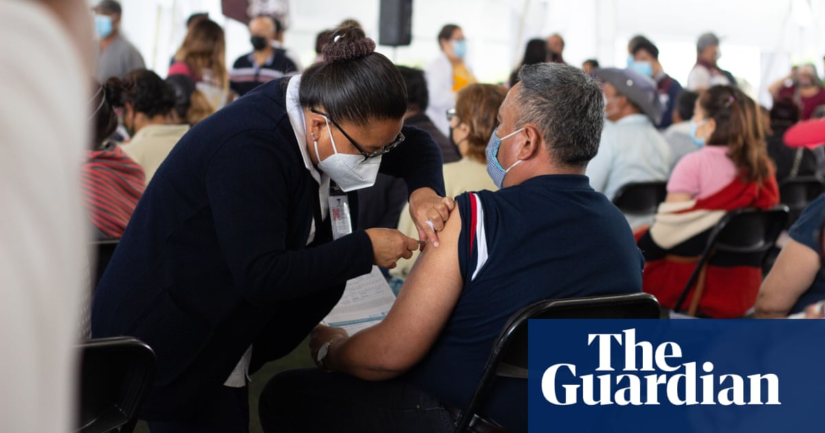 Mexico’s doctors protest as vaccines denied to frontline health workers