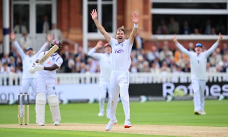 Jimmy Anderson celebrates taking the wicket of Jayden Seales.