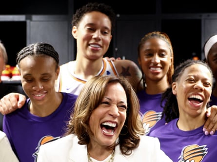 US vice-president Kamala Harris visited the Phoenix Mercury locker room while in Los Angeles for Friday’s game.