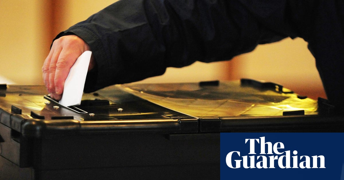 Politicians urge Labour to restore Electoral Commission independence