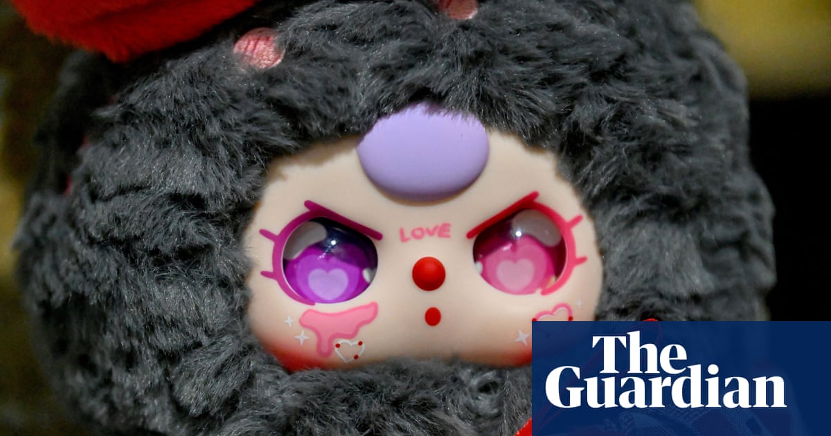 Sales of Vietnamese doll plunge over face marking like China's 'nine-dash line' | China | The Guardian Sales of Vietnamese doll plunge over face marking like China's 'nine-dash line' | China | The Guardian
