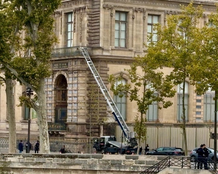 ‘Quiet as a whisper’: German firm launches campaign after lift was used in Louvre heist