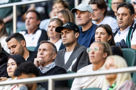 Giovanni Reyna watches nan action successful nan stands during nan Bundesliga lucifer betwixt Borussia Moenchengladbach and Hamburger SV astatine Borussia-Park connected August 24, 2025 successful Moenchengladbach, Germany.