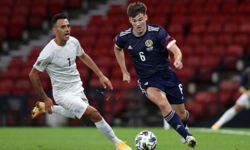 Celtic Draw With Hibs Despite 13 Players Isolating After Positive Covid 19 Test Celtic The Guardian Celtic Draw With Hibs Despite 13 Players Isolating After Positive Covid 19 Test Celtic The Guardian