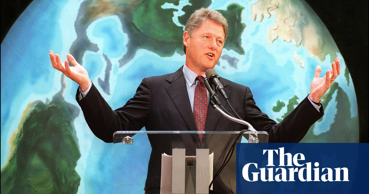 Bill Clintons NI views led UK officials to brace for turbulence, papers reveal