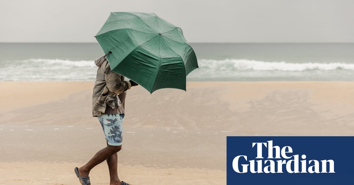 Проследяване на времето: внезапни наводнения в Южна Африка убиха шестима, а хората все още са в неизвестност