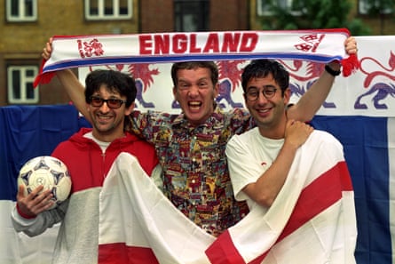 The mode they were … (from left) Broudie, Skinner and Baddiel astatine a photocall announcing their caller recorded mentation of the Three Lions to coincide with the 1998 World Cup.