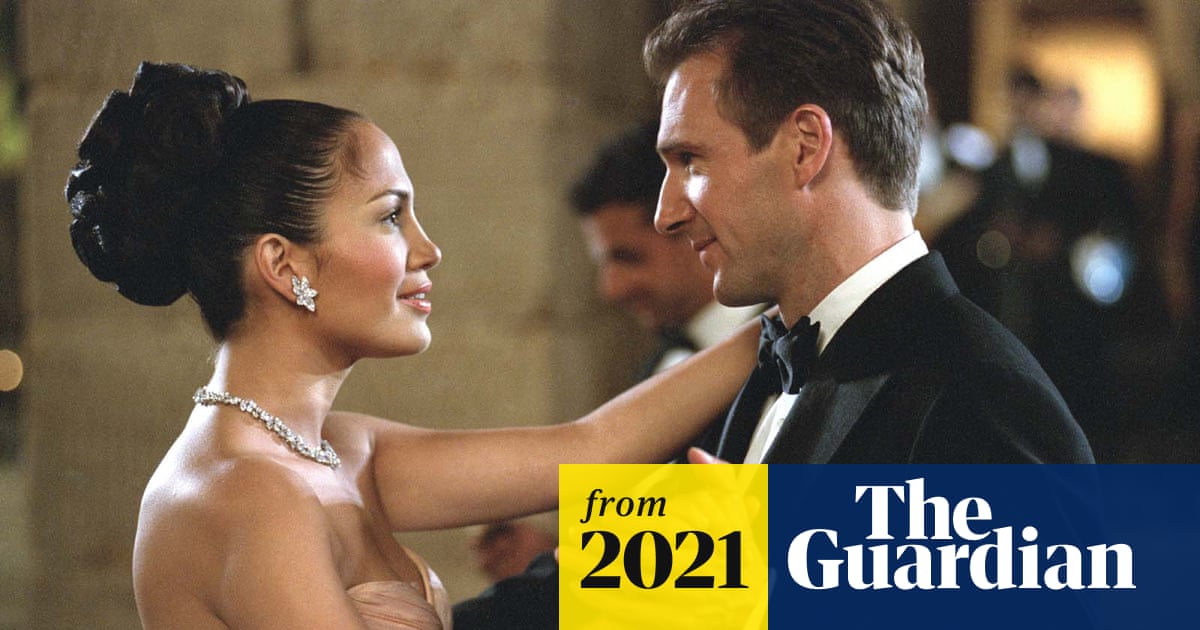 jennifer lopez dress in maid in manhattan designer Maid in Manhattan' Is Still My Favorite Fashion Rom-Com