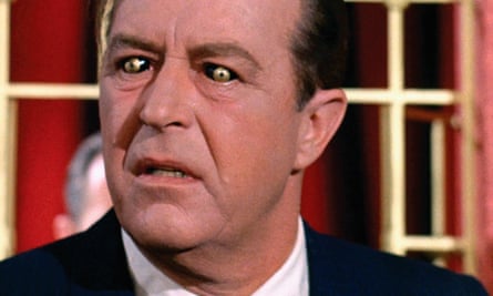 Ray Milland as The Man with the X-Ray Eyes, 1963.