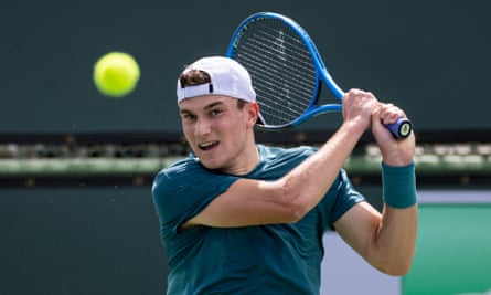 Andy Murray rediscovers his aura in time for showdown with Jack Draper | Andy Murray 5 Jack Draper on his way to beating Dan Evans in the second round.