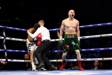 Zak Chelli roars with joy after winning his fight with David Morrell