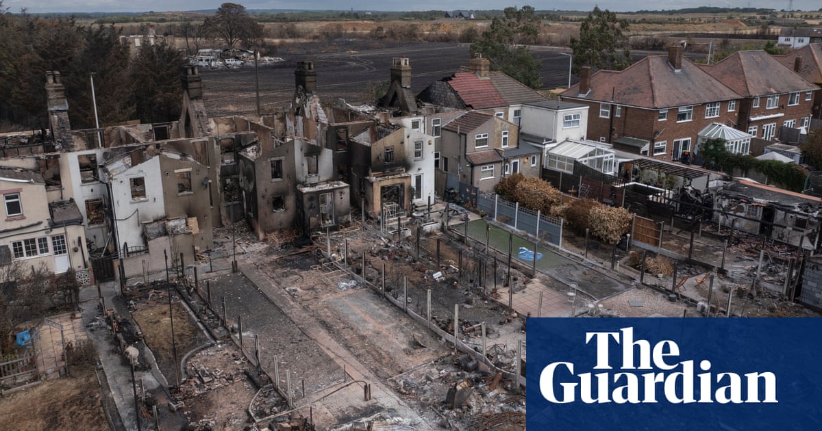 UK cities need to prepare for future wildfires, say fire chiefs