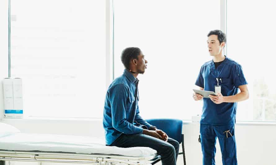 A patient and a nurse in conversation