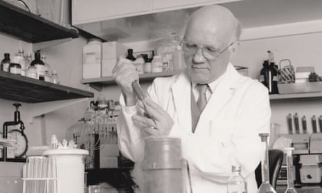 David Pegg made perhaps his greatest contribution through research into the preservation of human kidneys, which he began in 1965