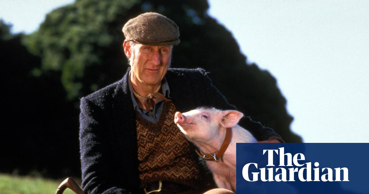 I went vegan on the second day of filming': James Cromwell on making Babe, the talking pig classic