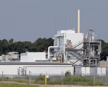 is it illegal for a minor to smoke cigarettes State Laws Prohibiting Sales to Minors and Indoor Use of Electronic Nicotine Delivery Systems — United States, November 2014 is it illegal for a minor to smoke cigarettes State Laws Prohibiting Sales to Minors and Indoor Use of Electronic Nicotine Delivery Systems — United States, November 2014