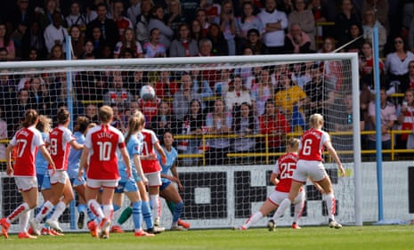 Stina Blackstenius scores a late winning goal for Arsenal during the Barclays Women’s Super League match between Manchester City and Arsenal