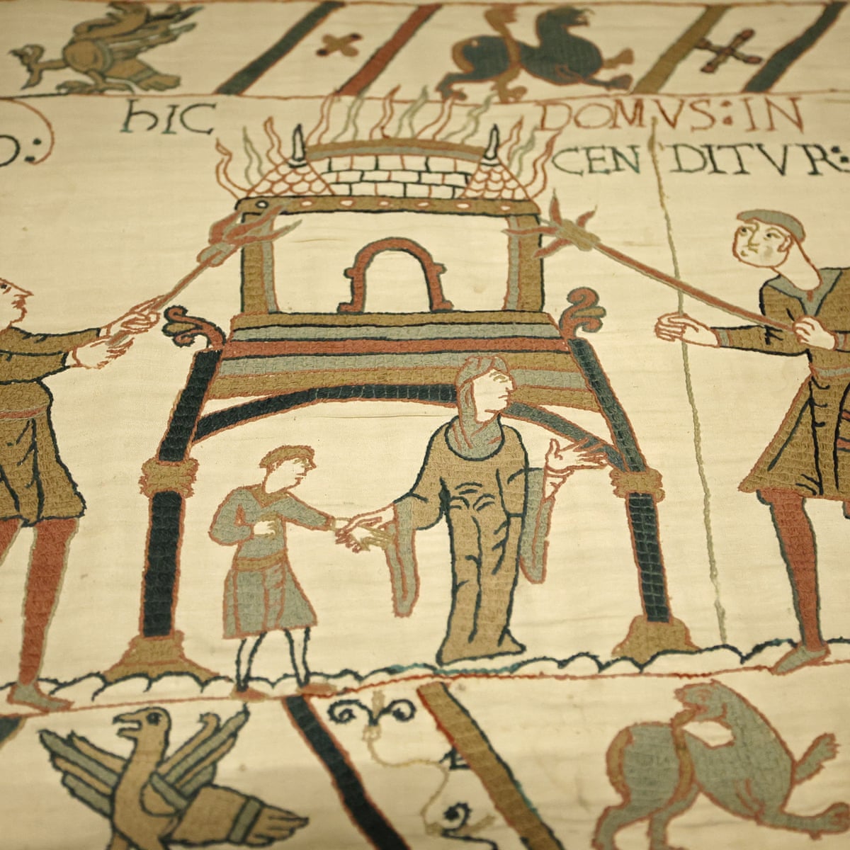 Η ταπετσαρία Bayeux: γιατί περισσότερες γυναίκες πρέπει να συρράπτονται στον ιστό της ιστορίας