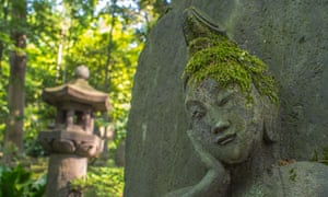 Buddhist statue, Nezu Museum, Omotesando, Tokyo, Japan
