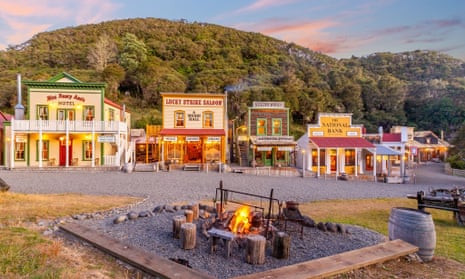 Mellonsfolly Ranch is a replica of an 1860s Wyoming frontier town in New Zealand