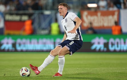 Elliot Anderson on the ball