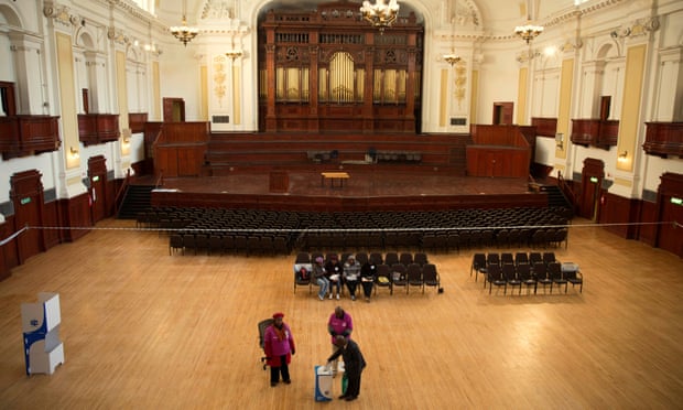 Voting under way at Johannesburg city hall on Wednesday.