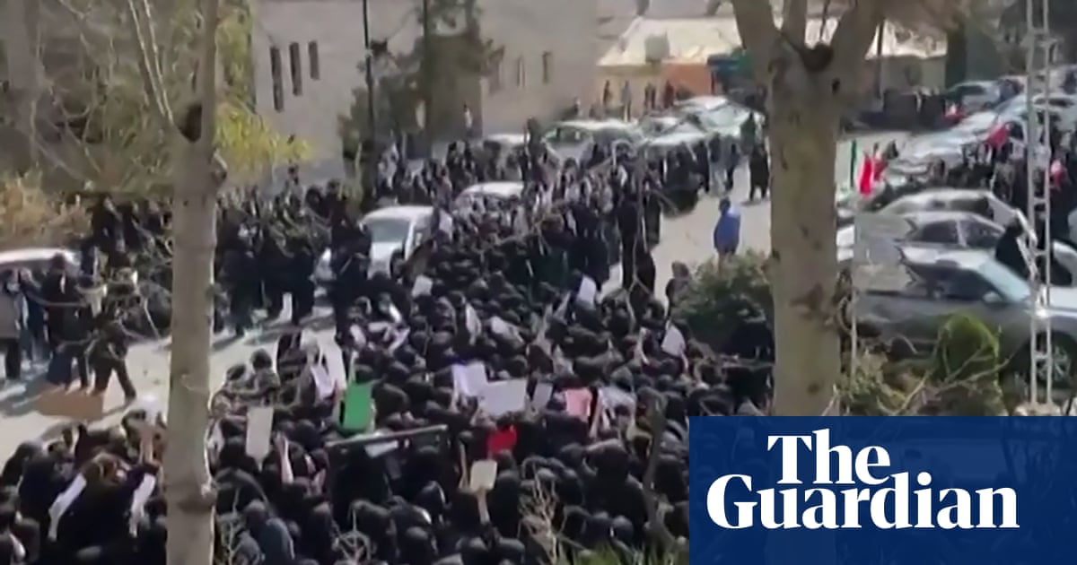 ‘death to the Dictator’: Iranian Students Hold Protests for Third Day