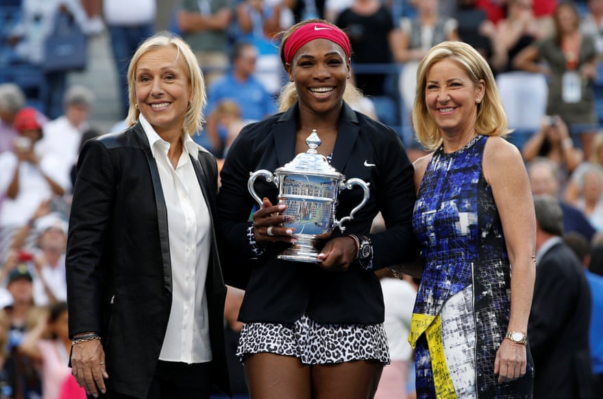 Chris Evert (right) and Martina Navratilova flank Serena Williams after her triump in the 2014 US Open.