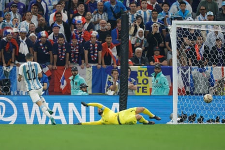 Argentina v France: 2022 World Cup final – live | World Cup 2022 6 Angel Di Maria lifts the ball over Hugo Lloris as he completes a wonderful team move to give Argentina full control.