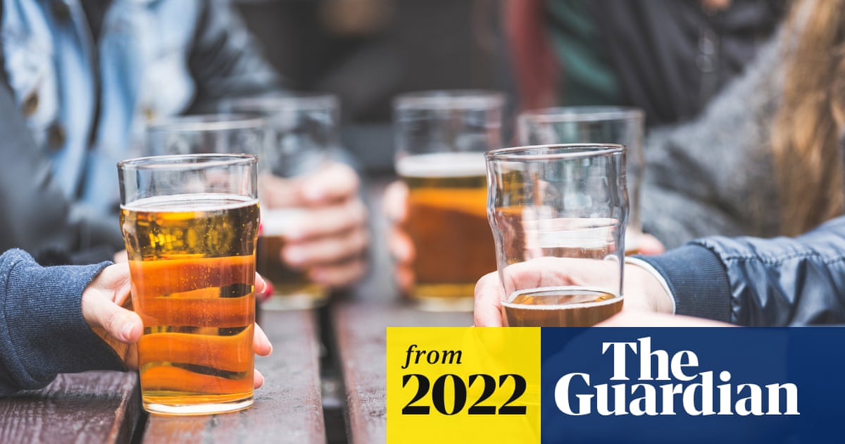 Spinkings casino interface showcasing games and bonuses