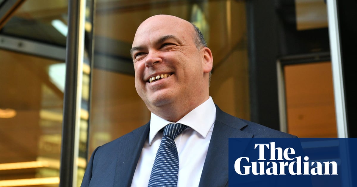 Mike Lynch fraud trial enters day two as prosecutors paint UK tech tycoon ...