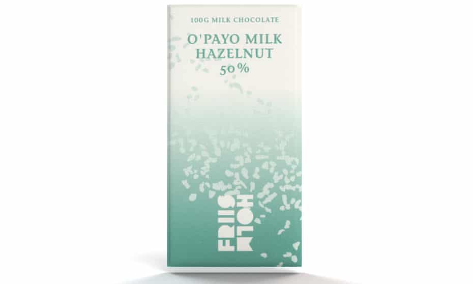 A wrapped 100g bar of O'Payo Milk Hazelnut