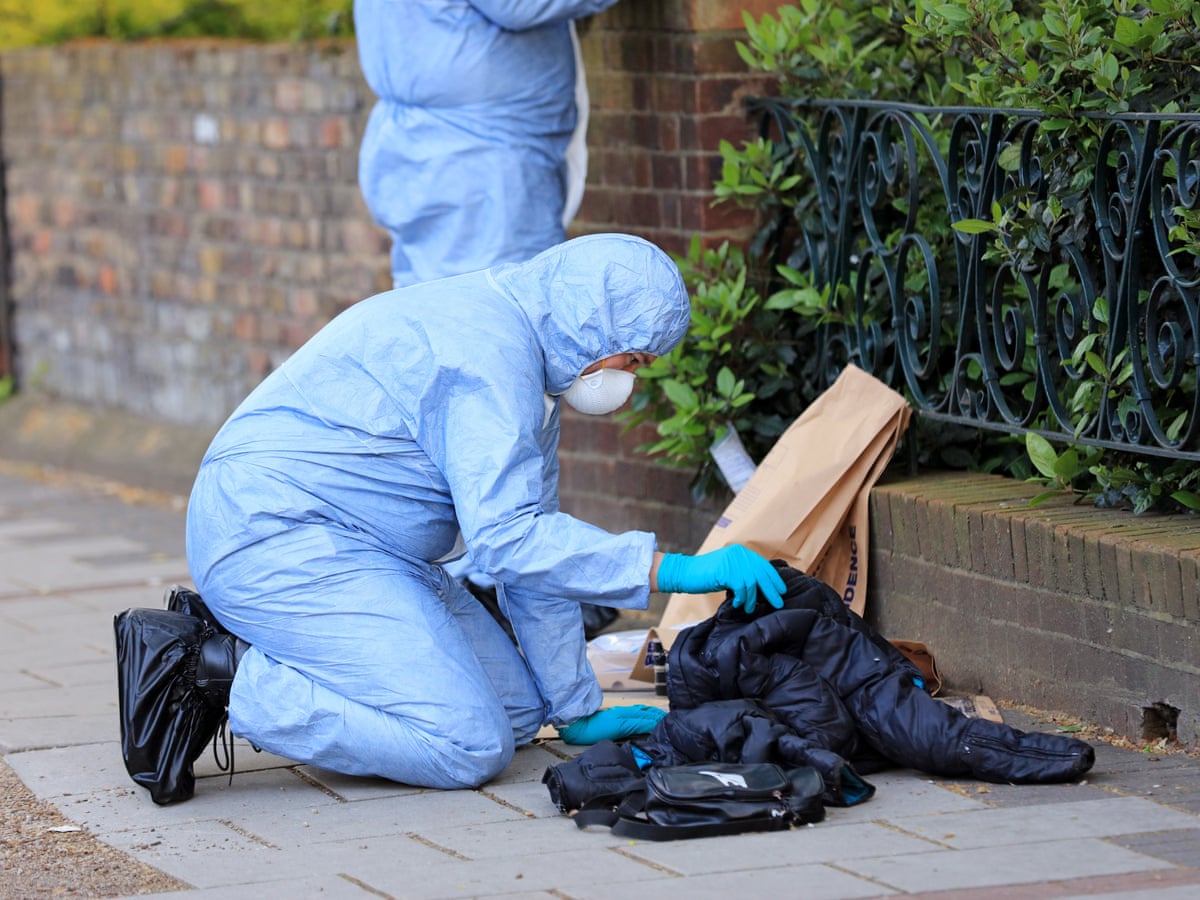 Stabbing Deaths Among Young People Hit Eight Year High Uk News The Guardian