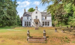 FHH : mansions under £1m: Kirkhill, Inverness