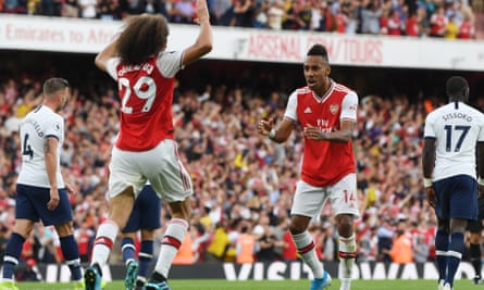 Pierre-Emerick Aubameyang shows his appreciation after  Guendouzi assisted the equaliser against Spurs