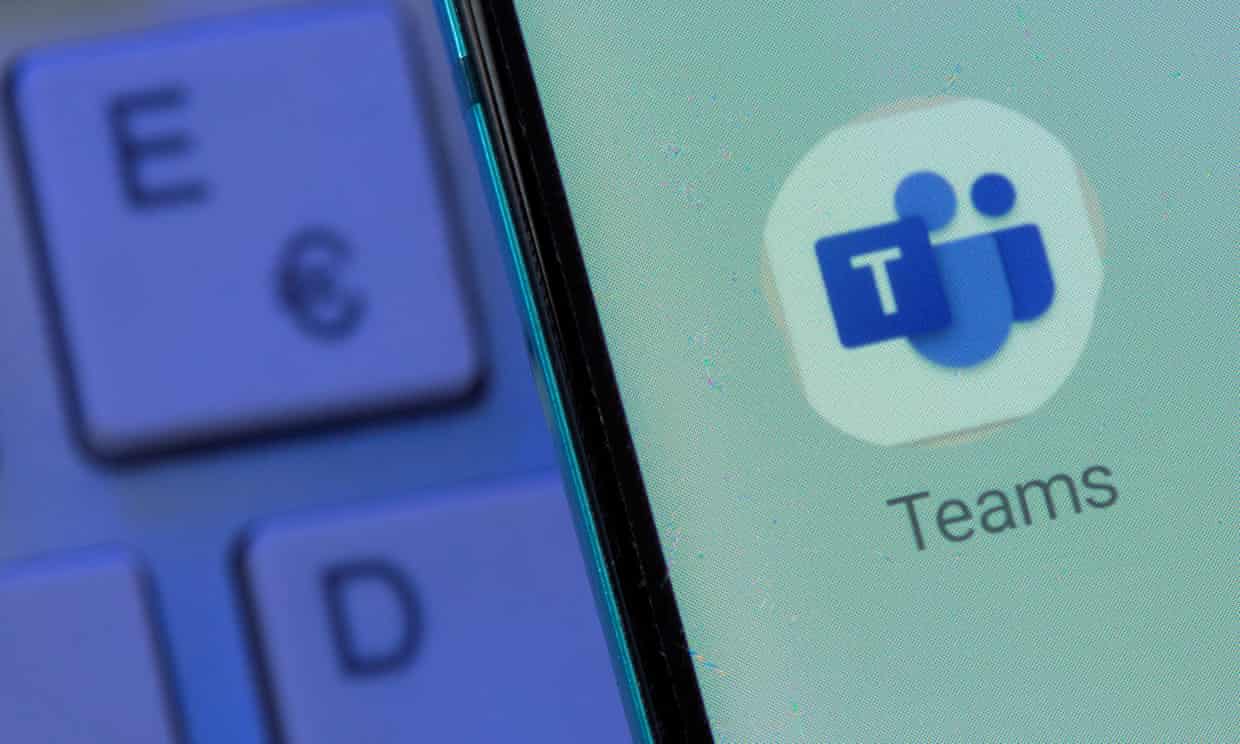 Microsoft investigates outage affecting Teams and Outlook users worldwide (theguardian.com)