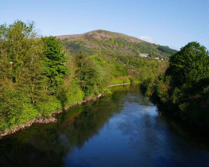 Unsafe water, burning eyes and kerosene slicks: residents demand answers on River Taff leak