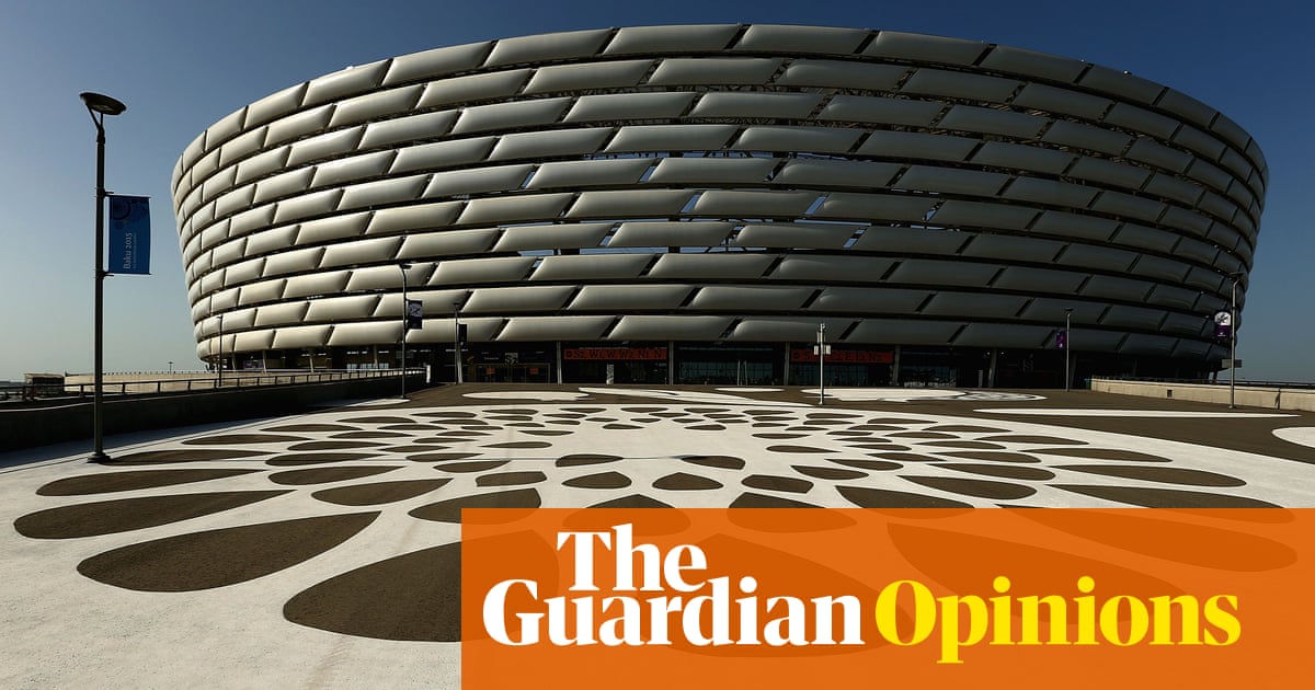 Football appears too self-important to bother itself about climate emergency | Louise Taylor