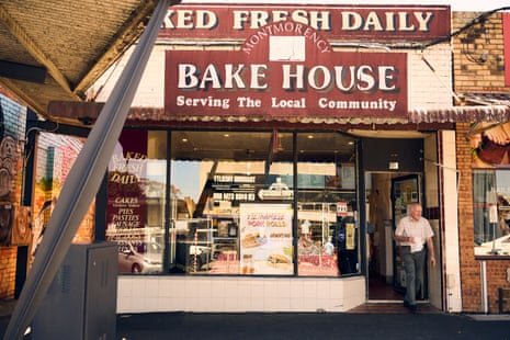 Image of the shopfront of Montmorency Bakehouse