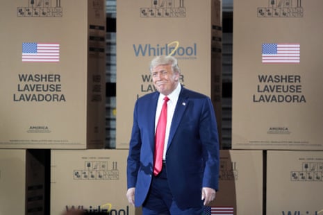 惠而浦工厂工人