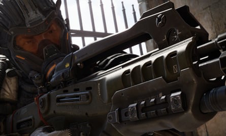 Call Of Duty Takes On Fortnite With Black Ops 4 Battle Royale Mode Call Of Duty The Guardian