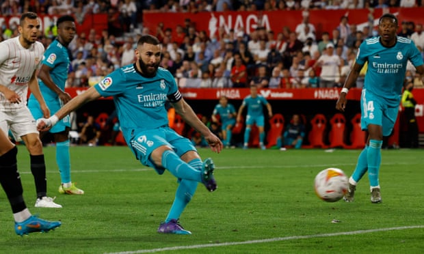 Karim Benzema scores Real Madrid’s late winner against Sevilla