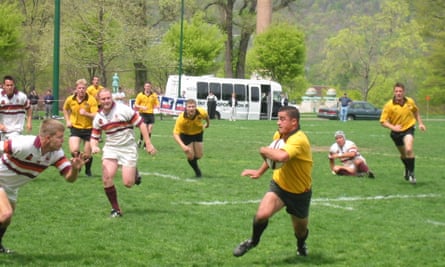 Pete Chacon takes on the Virginia Tech defense, in the 2002 national Sweet Sixteen.