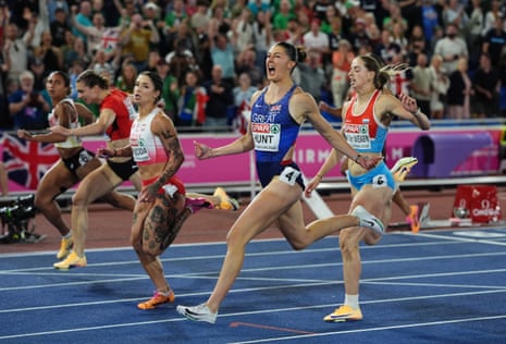 Amy Hunt takes the gold!