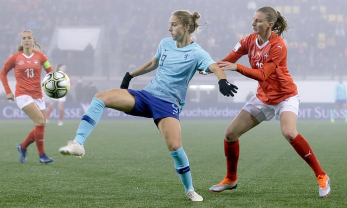 Vivianne Miedema There S A Big Difference Playing With Boys