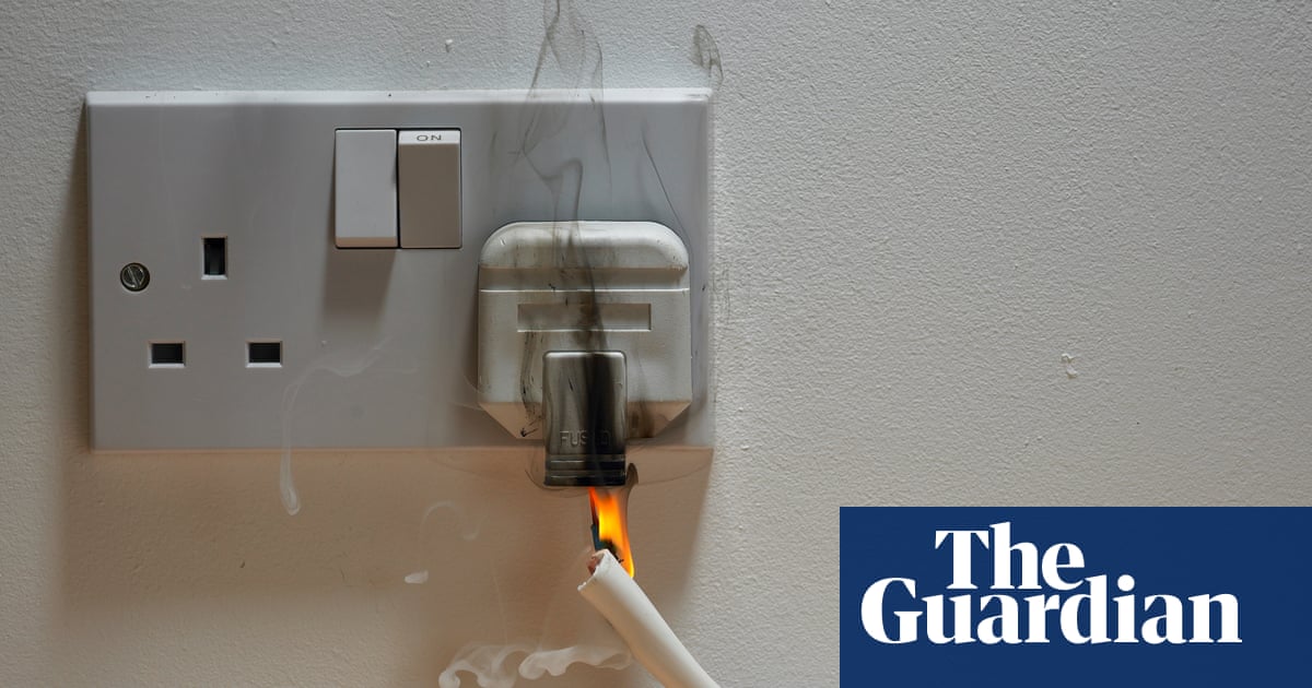Illegal and potentially unsafe ‘energy-saving’ plugs widely available online in UK, report finds