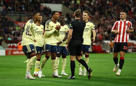 Συσσώρευση Premier League για το ντέρμπι του Μάντσεστερ, αναμέτρηση Old Firm και WSL – live